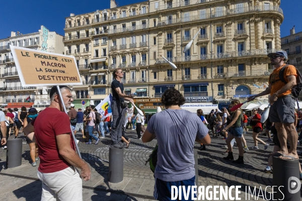 2ème journée de manifestation Bloqouns tout à Marseille