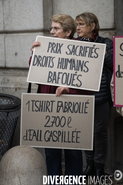 Manifestation anti Shein Dijon