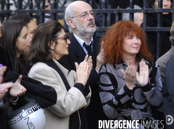 Enterrement de philippe noiret a l eglise st clotilde a paris en presence de nombreuse personnalites