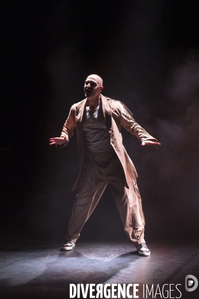 Nexus de Julia Ortola, Igor Lopes Fernandes et Gemini Lockiano