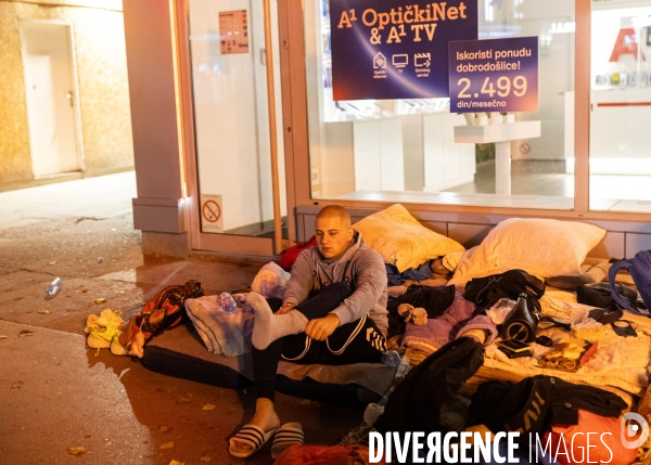 Marche des étudiants serbes de Belgrade à Novi Sad