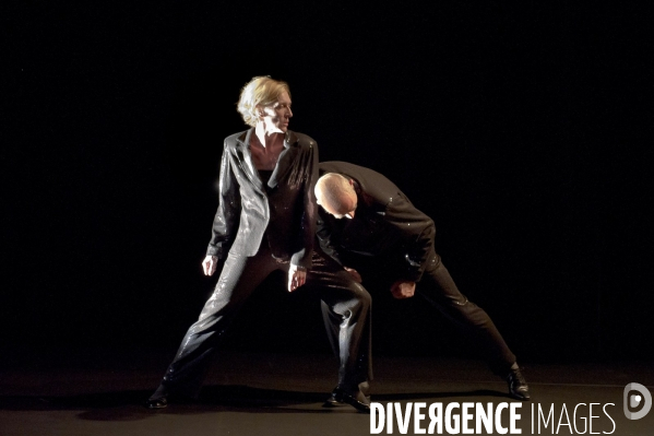 NOS IMAGES de Mathilde Monnier, Loïc Touzé et Tanguy Viel