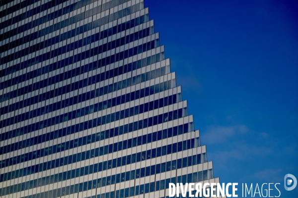 Construction de La tour Triangle