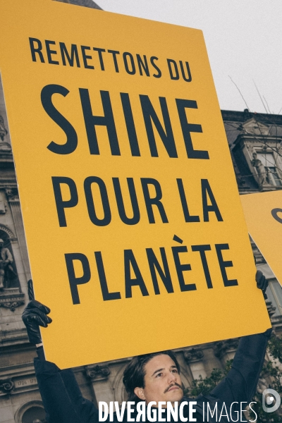 Action du WWF contre le Black Friday