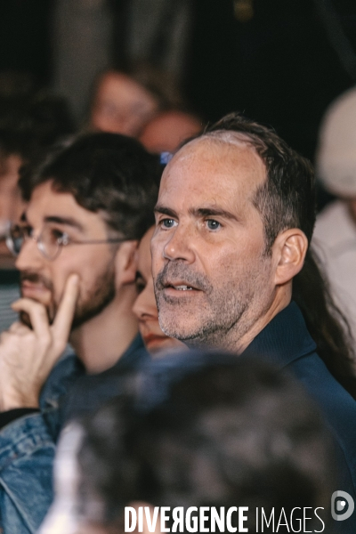Reunion publique a Paris avec François Ruffin