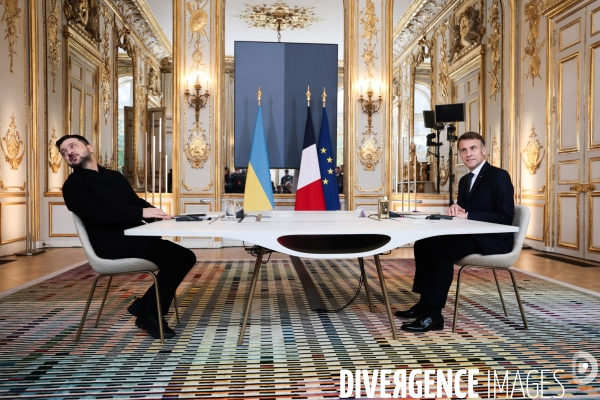 Zelensky recu a l elysee