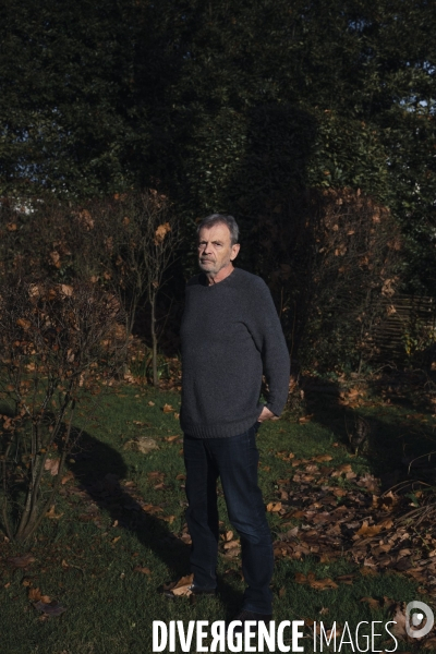 Portrait de l écrivain Pierre Lemaitre (33)