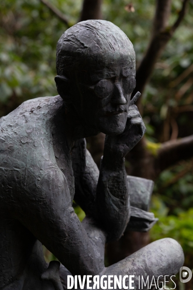Tombe de James Joyce. James Joyce s grave.