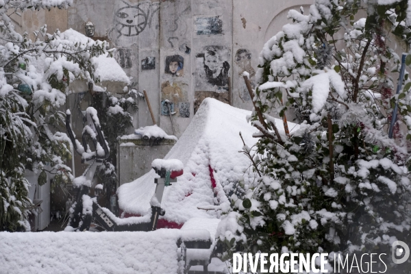 Il neige à Paris !