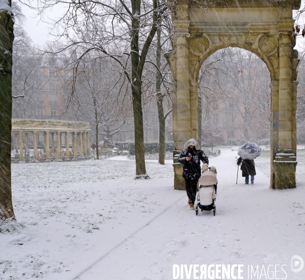 Premiéres neiges à Paris