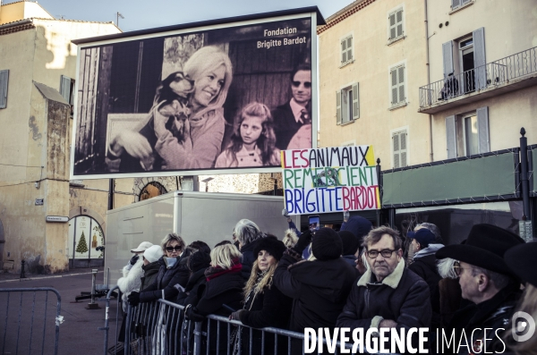 Ceremonie enterrement de brigitte bardot a saint tropez.