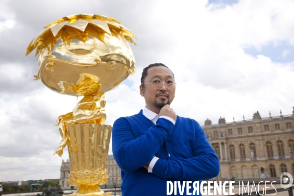 Exposition Murakami dans le parc et le chateau de Versailles