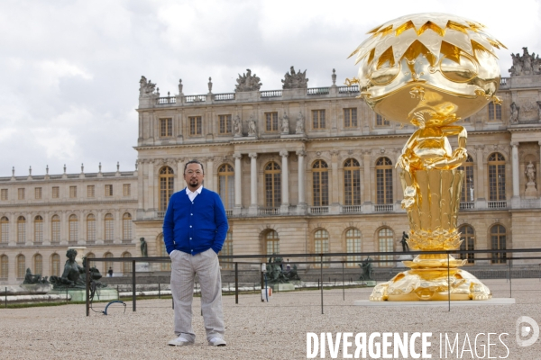 Exposition Murakami dans le parc et le chateau de Versailles