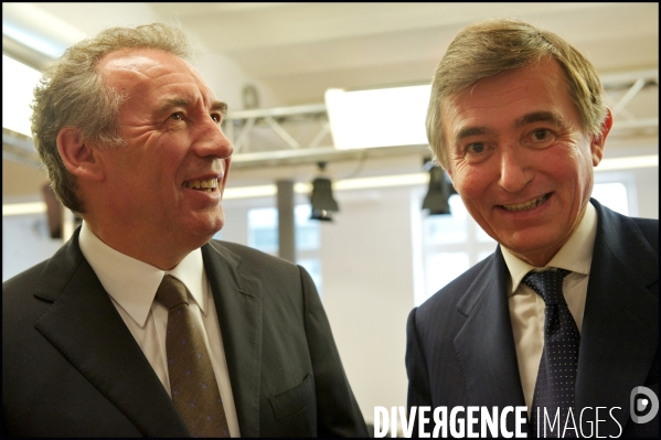 Appel des sénateurs à voter François Bayrou