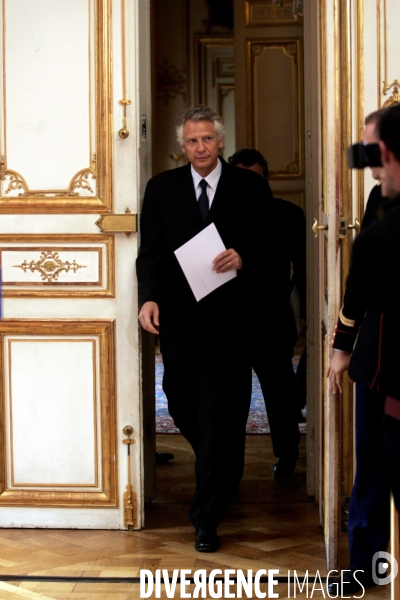 Remise au Premier Ministre de l avis du Conseil Economique et Social intitulé  Consolider le dialogue social  sur la representativite et le financement des organisations syndicales et professionnelles.