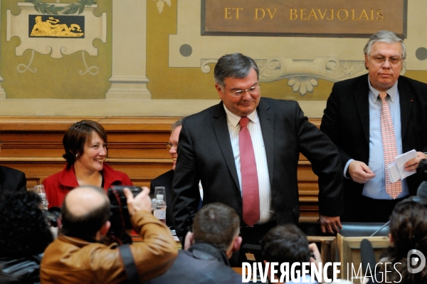 Elections cantonales et municipales à Lyon.