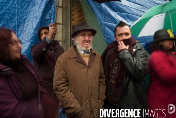 1 An Apres les promesses de BOUTIN, Le DAL Manifeste Rue de la Banque