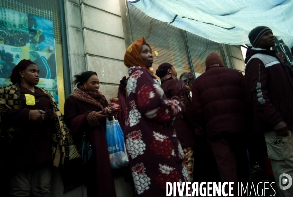 1 An Apres les promesses de BOUTIN, Le DAL Manifeste Rue de la Banque