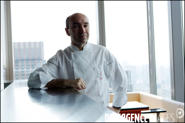 Le cuisinier Laurent POURCEL dans son restaurant de Tokyo