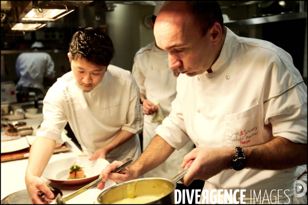 Le cuisinier Laurent POURCEL dans son restaurant de Tokyo