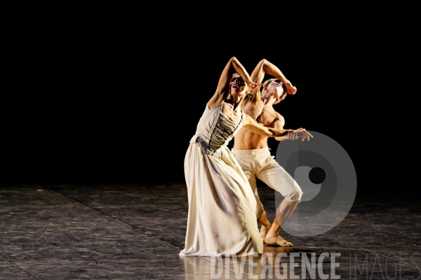 Six dances (Sechs Tänze) / Jirí Kylián / Grands Ballets Canadiens de Montréal