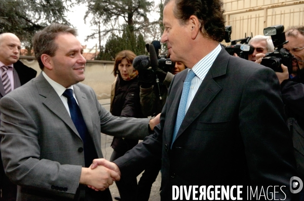 Soutien de Xavier Bertrand à Dominique Perben.