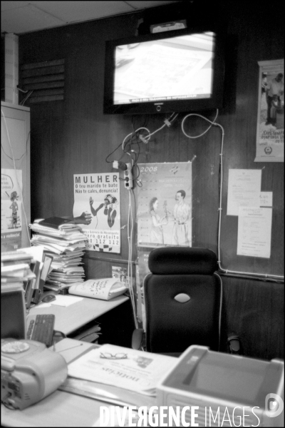 Le Journal quotidien  Noticias  à Maputo, Mozambique. Juillet 2009.