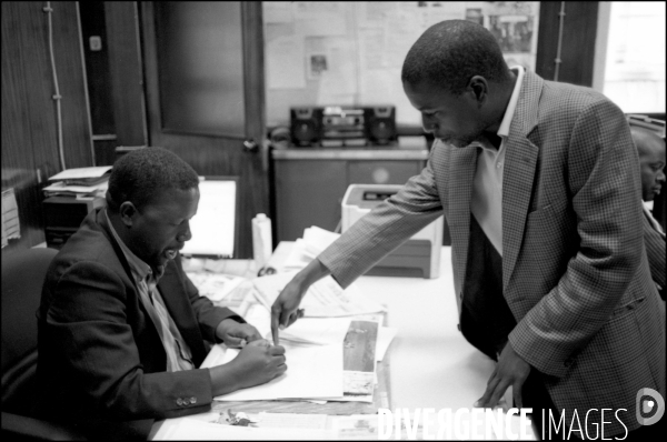 Le Journal quotidien  Noticias  à Maputo, Mozambique. Juillet 2009.