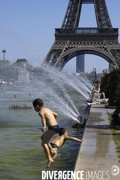 Paris, paysages, batiments et details