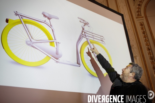 Philippe STARCK devoile le velo PIBAL