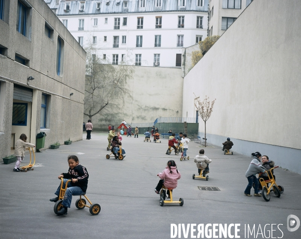 Écoles(s) maternelle(s) ///  Kindergarten