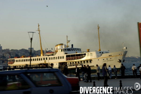 Port : ferry d istanbul.