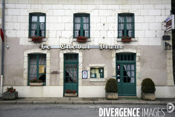 Le restaurant le Cheval Blanc à Trôo dans le Loir-et-Cher.
