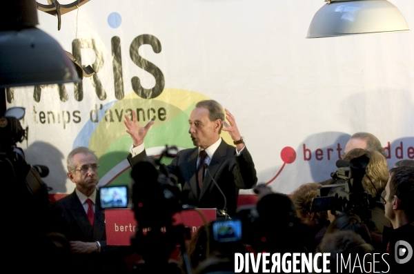 Bertrand Delanoë présente son projet pour Paris.