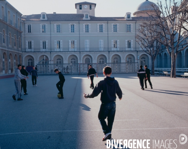 Lycée ///  Secondary school