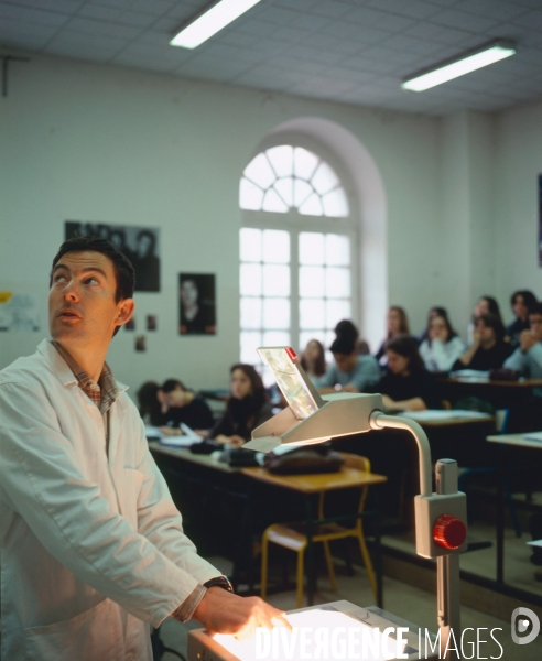 Lycée ///  Secondary school