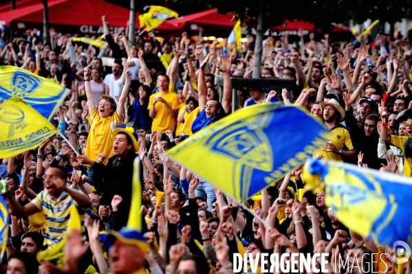 Supporters de l ASM à Clermont Ferrand le 29 Mai 2010