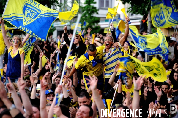 Supporters de l ASM à Clermont Ferrand le 29 Mai 2010