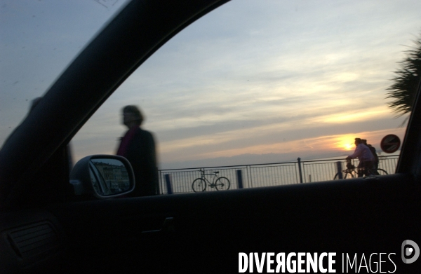 Nice;  promenade des anglais.