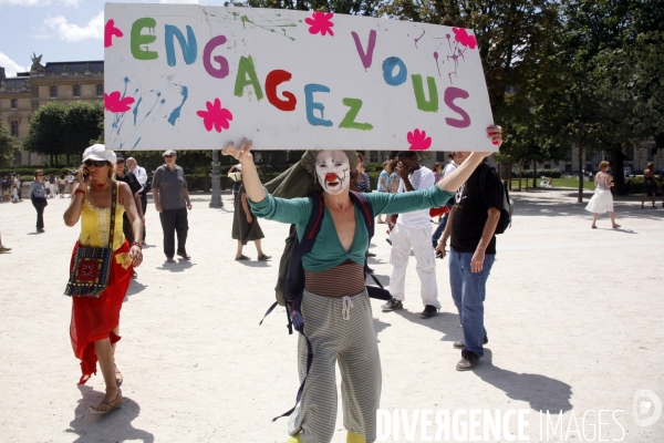 Défilé  MiliTerre  organisé par la  Brigade activiste des clowns.