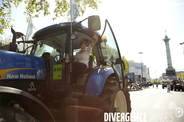 Manifestation d agriculteurs : 1300 tracteurs à Paris.