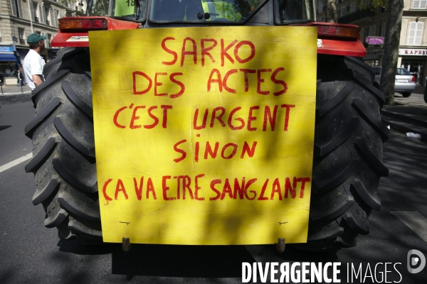 Manifestation d agriculteurs : 1300 tracteurs à Paris.