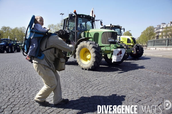 Manifestation d agriculteurs : 1300 tracteurs à Paris.