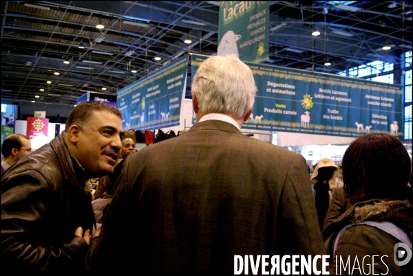 Michel Barnier au Salon de l Agriculture, le 21 février 2009.