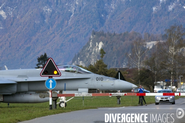 Le  Gruyère Suisse : Un ensemble de bunkers souterrains militaires et civils.