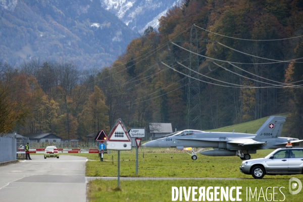 Le  Gruyère Suisse : Un ensemble de bunkers souterrains militaires et civils.