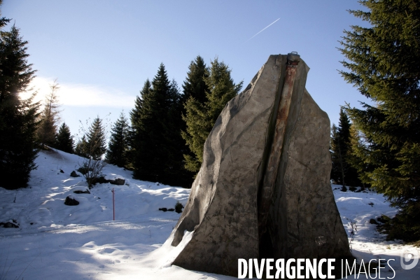 Le  Gruyère Suisse : Un ensemble de bunkers souterrains militaires et civils.