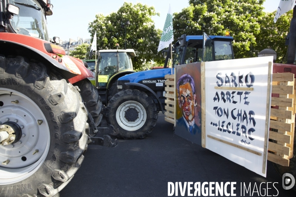 Manifestation d agriculteurs : 1300 tracteurs à Paris.