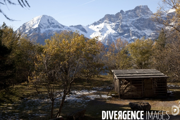 Le  Gruyère Suisse : Un ensemble de bunkers souterrains militaires et civils.