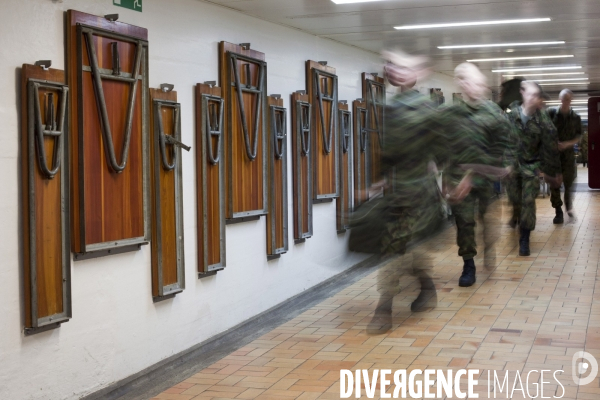 Le  Gruyère Suisse : Un ensemble de bunkers souterrains militaires et civils.